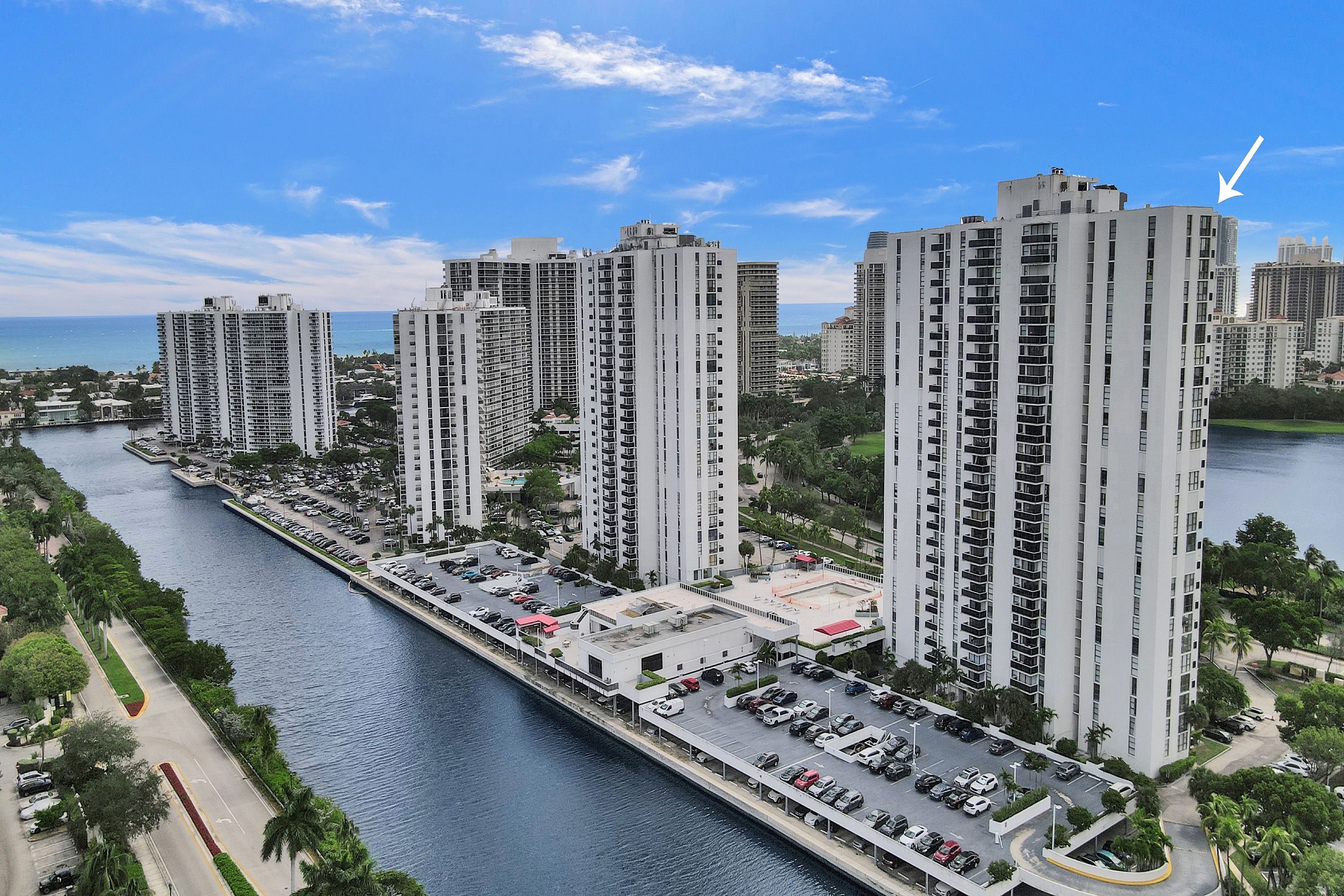  3625 N Country Club Dr, Aventura, FL, 33180 - 物件實景