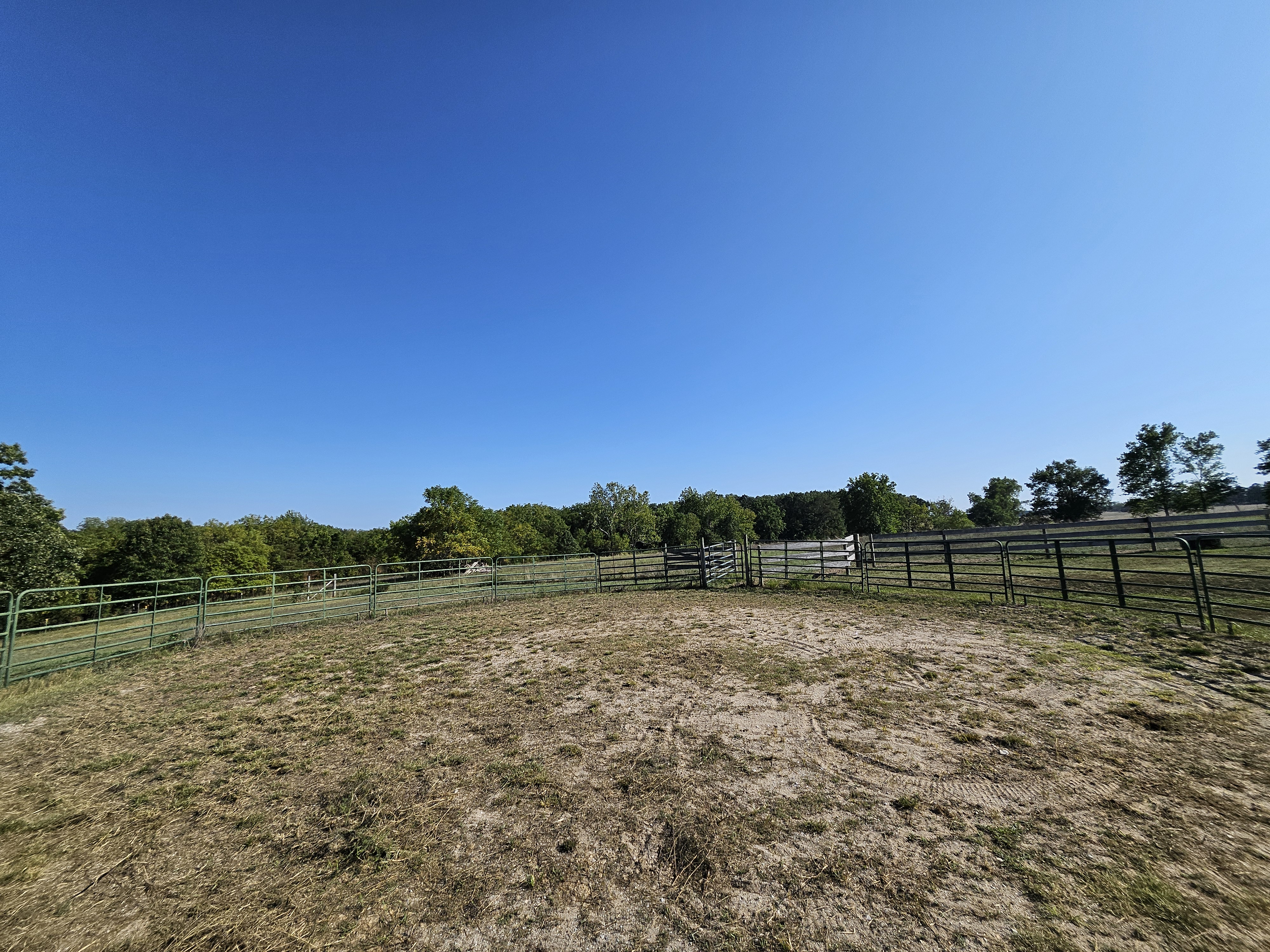 Aurora, Missouri, 65605, United States, 4 Bedrooms Bedrooms, ,2 BathroomsBathrooms,Residential,For Sale,1984470