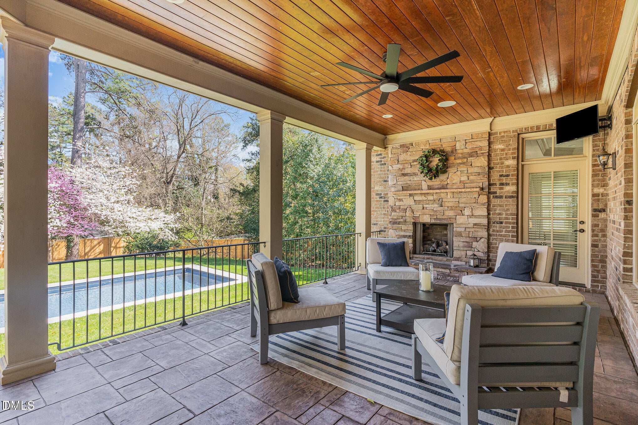 Raleigh, North Carolina, 27608, United States, ,4 BathroomsBathrooms,Residential,For Sale,1994667