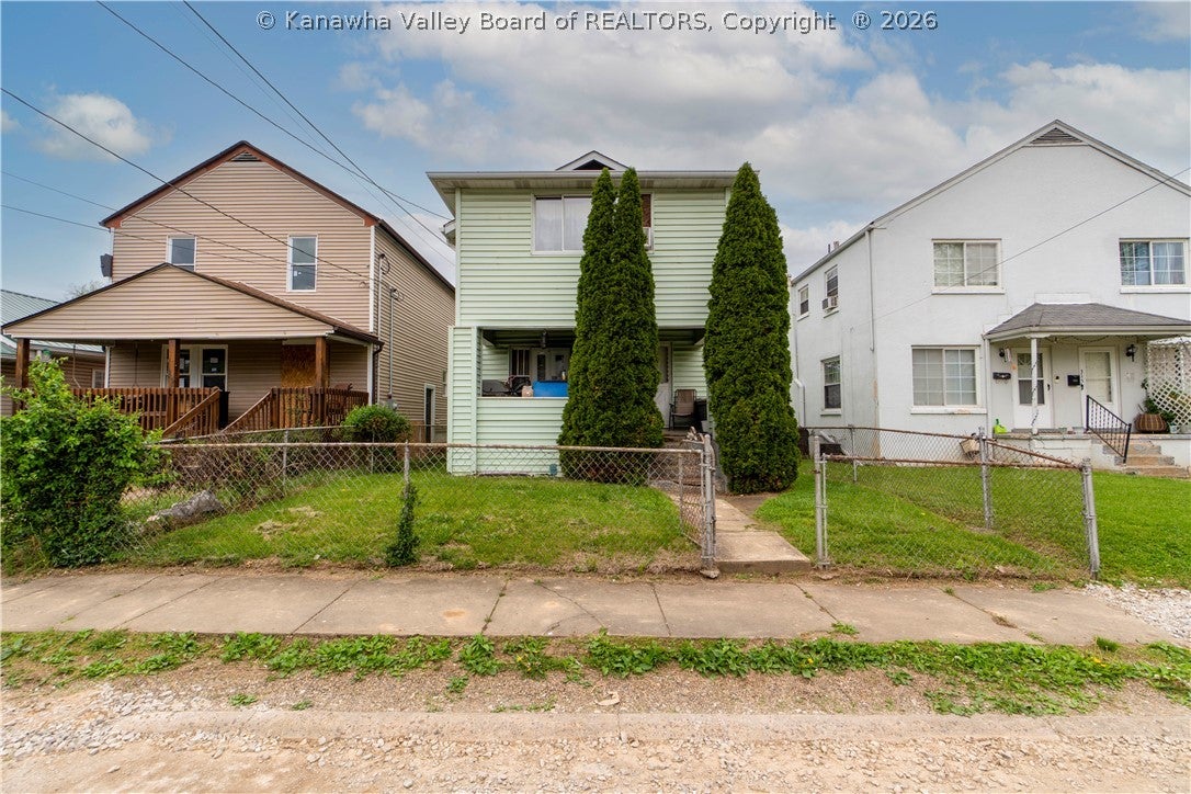 18th St, Dunbar, WV 25064 #1