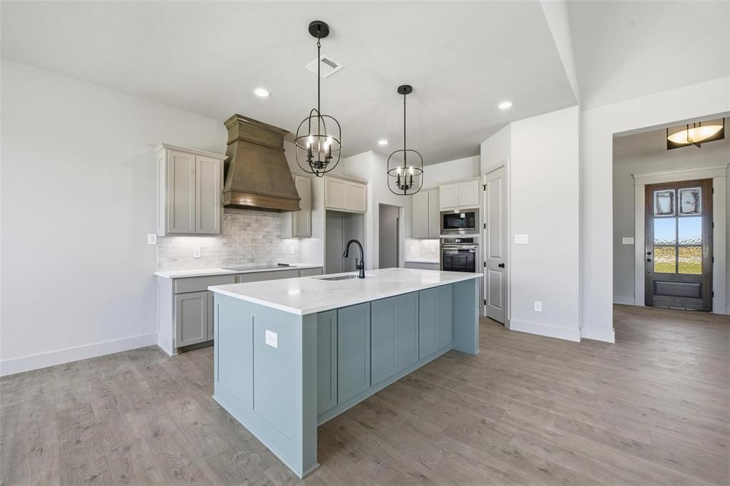 Poolville, Texas, 76487, United States, 4 Bedrooms Bedrooms, ,3 BathroomsBathrooms,Residential,For Sale,1989504