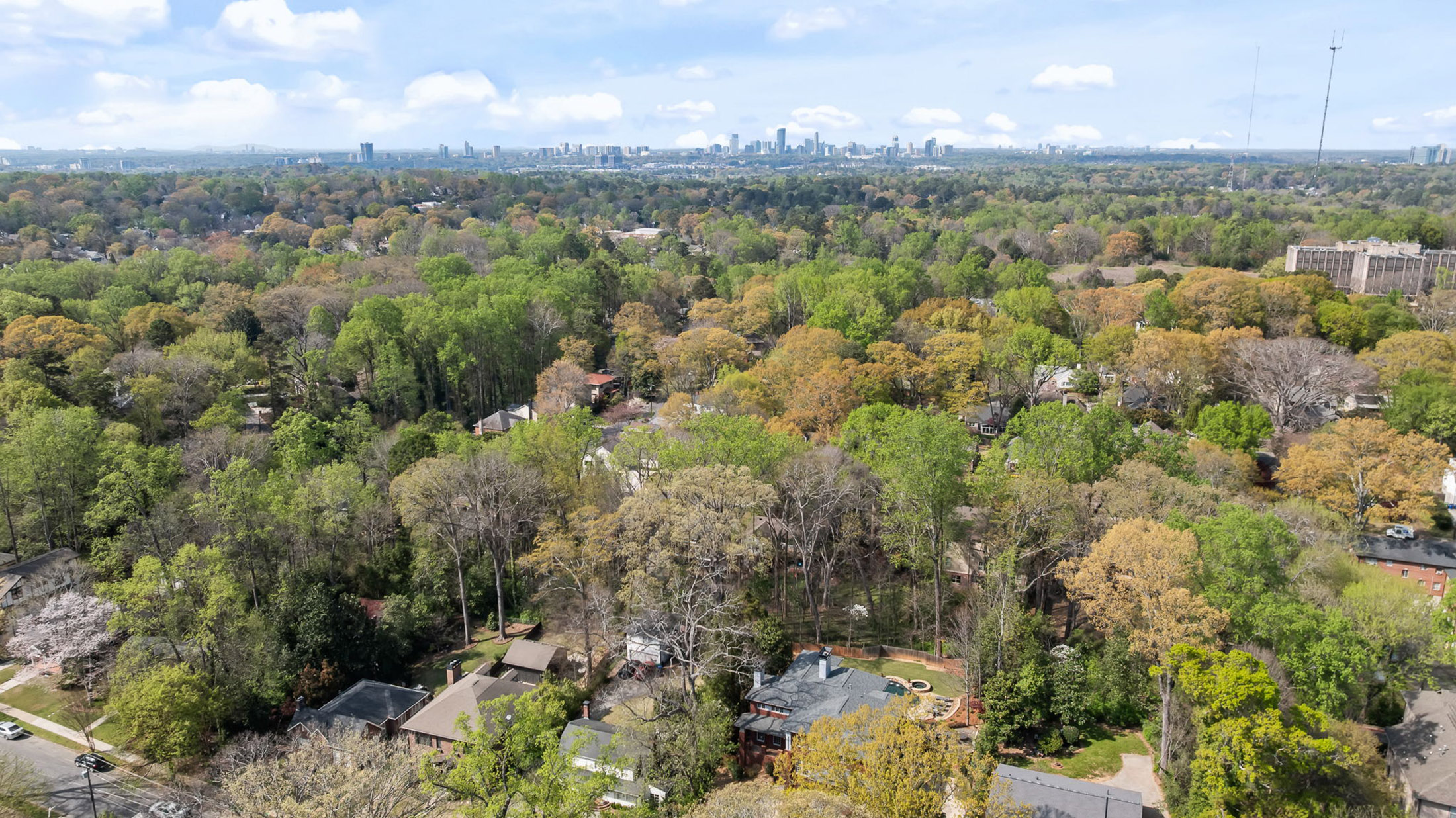  Extraordinary Druid Hills Brick Home with a Resort-caliber Backyard - 物件實景