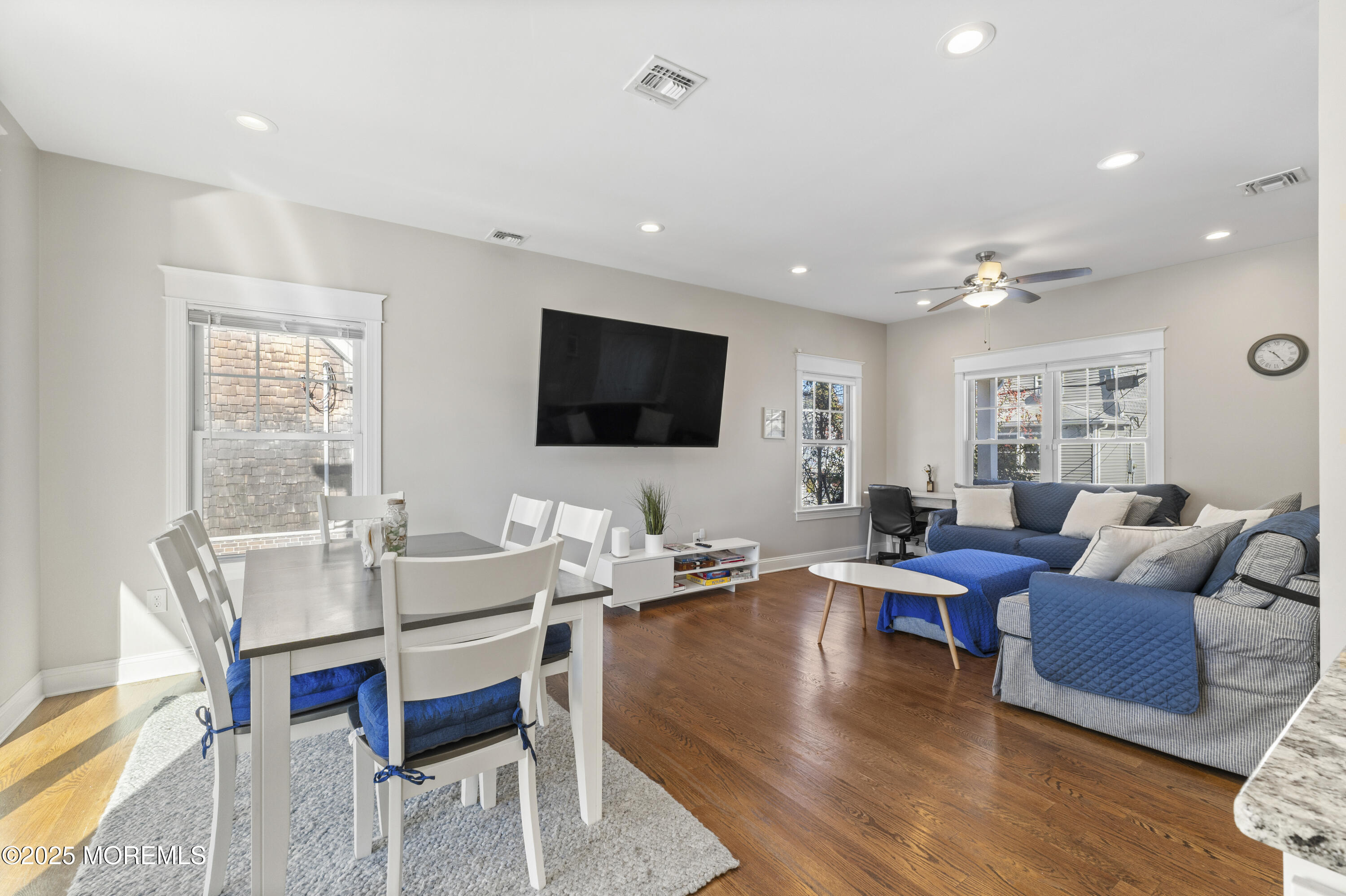 Highlands, New Jersey, 07732, United States, 3 Bedrooms Bedrooms, ,3 BathroomsBathrooms,Residential,For Sale,1977808