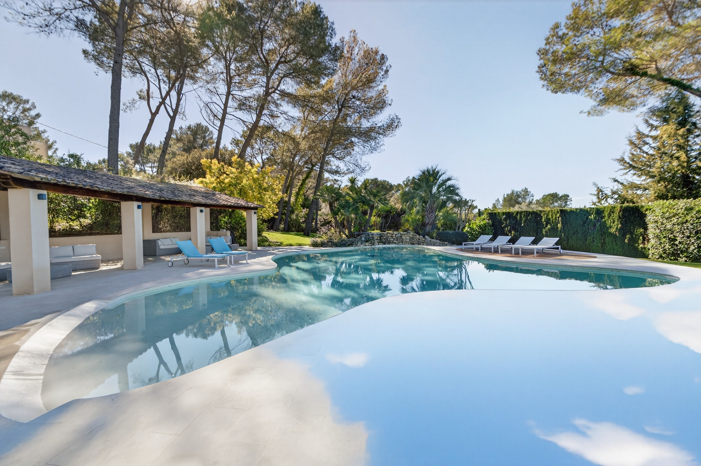  Mouans-Sartoux near Cannes, Couëlle style bastide with pool and valley views - 物件實景