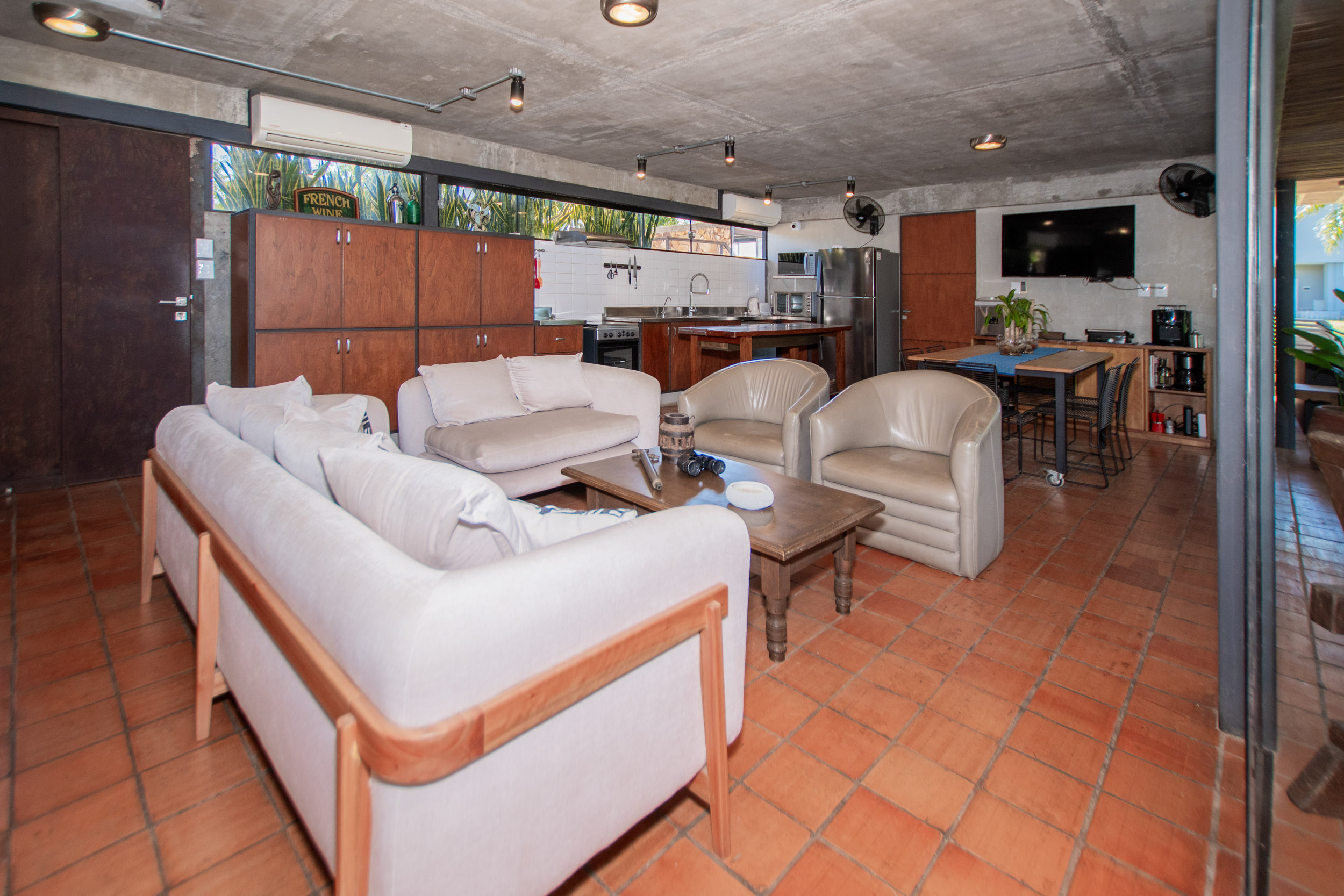  Spacious Fully Furnished Residence in Aqua Village - 物件實景