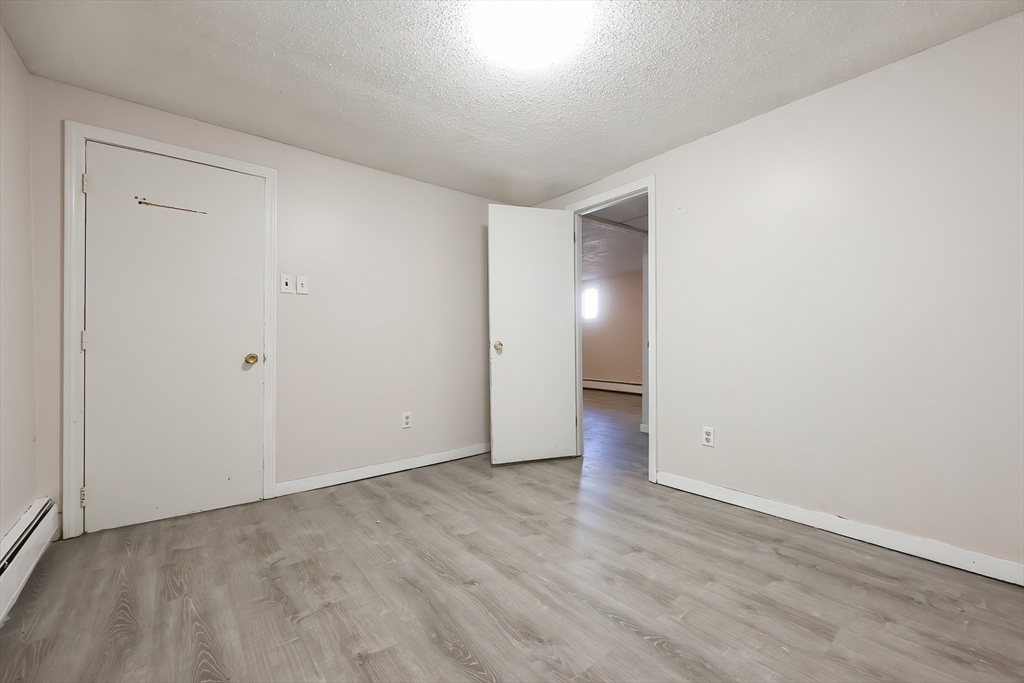 Fall River, Massachusetts, 02723, United States, 4 Bedrooms Bedrooms, ,Residential,For Sale,1978257