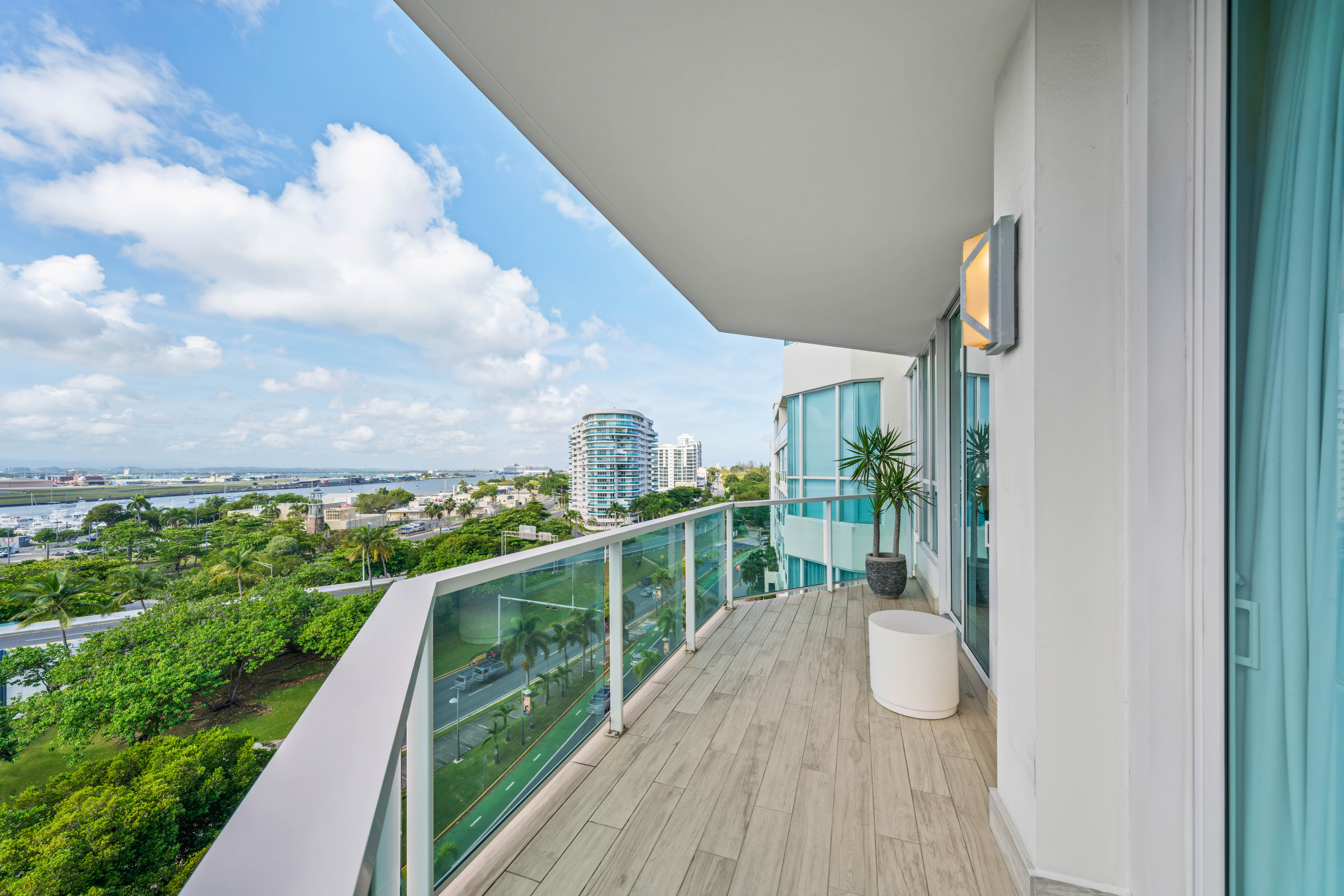  Bahia Plaza Designer Two-Bedroom with Marina Views - 物件實景