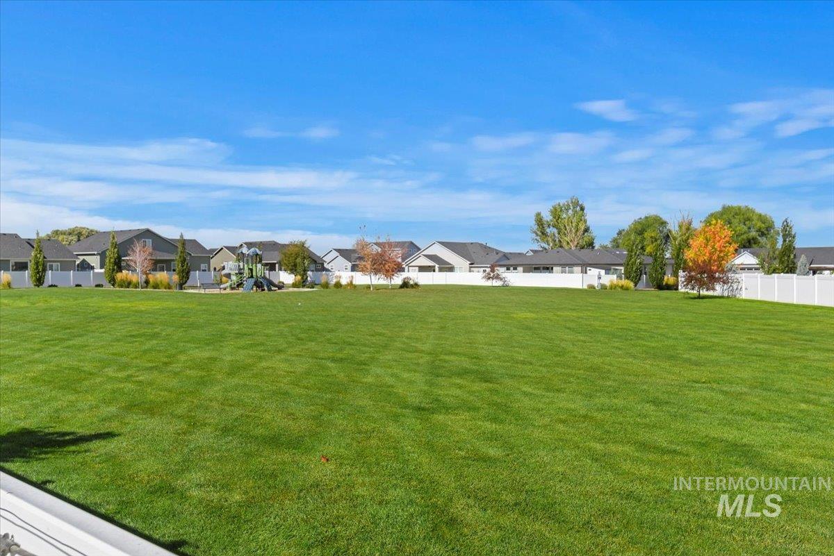 Nampa, Idaho, 83687, United States, 4 Bedrooms Bedrooms, ,Residential,For Sale,1970724