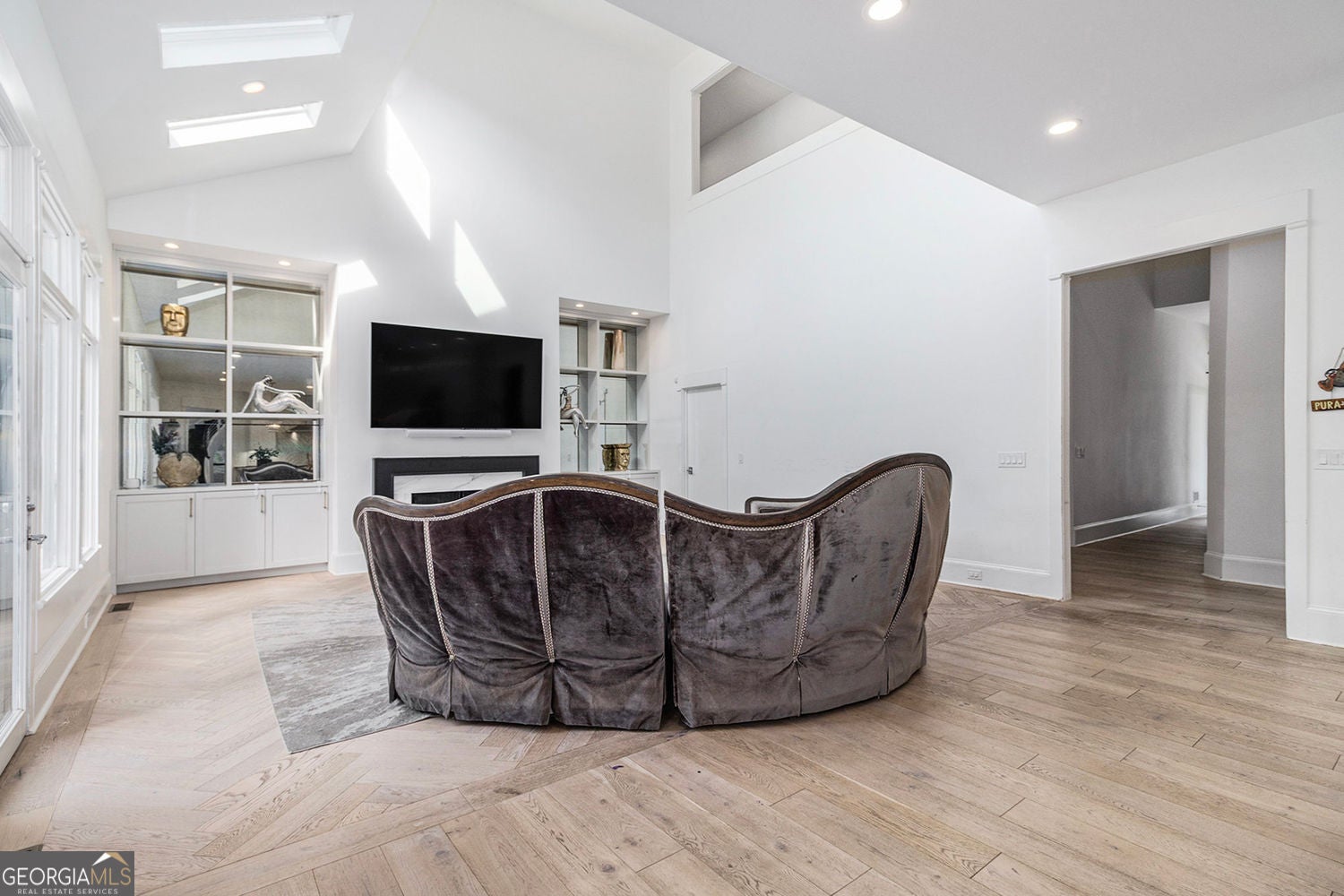 Alpharetta, Georgia, 30022, United States, 7 Bedrooms Bedrooms, ,11 BathroomsBathrooms,Residential,For Sale,1972068