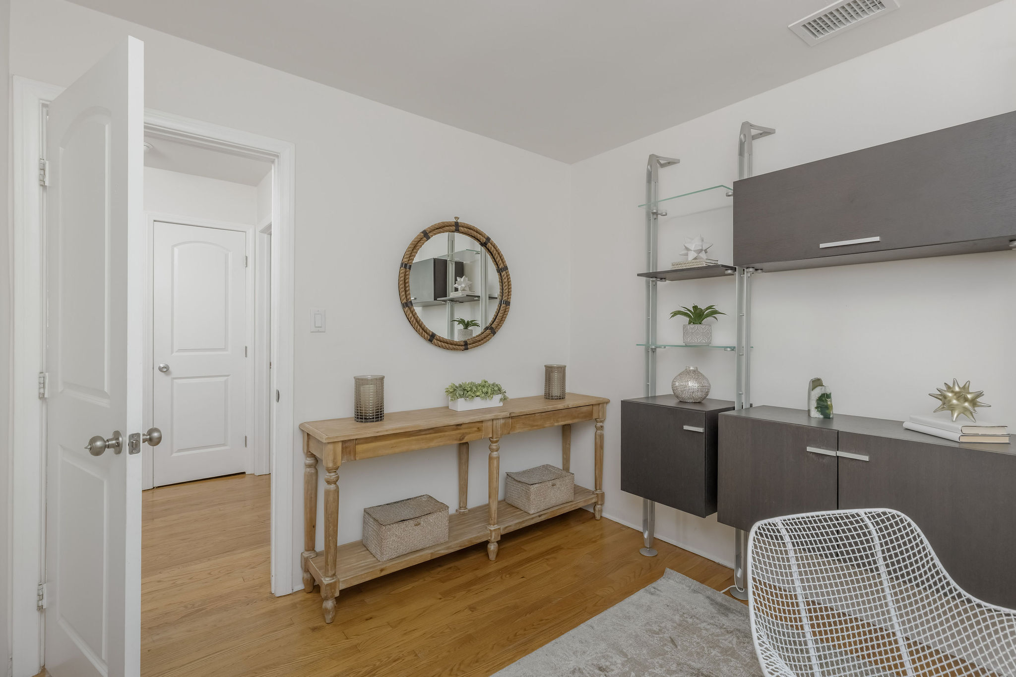  4931 Coolidge Ave - 物件實景
