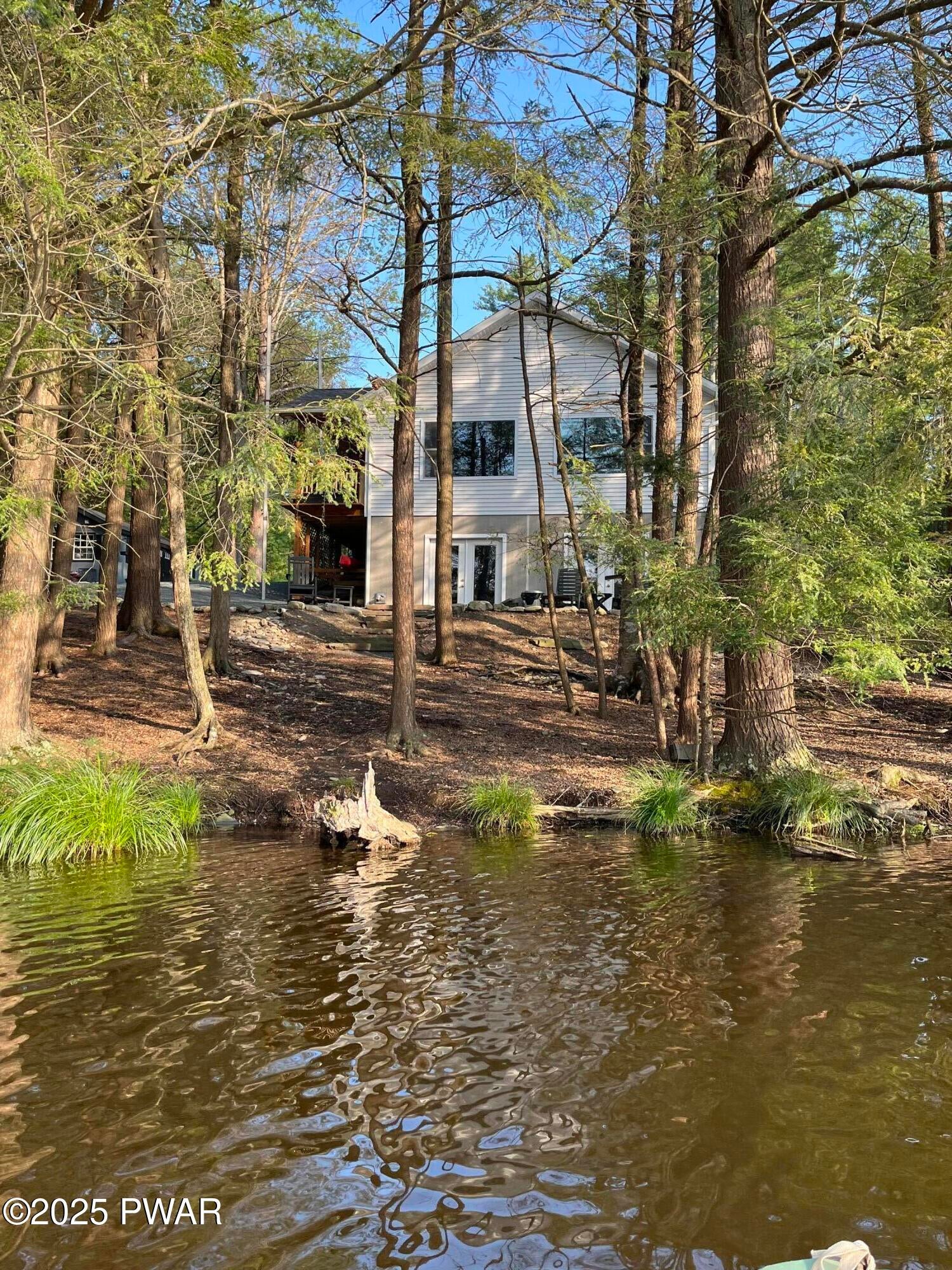 Dingmans Ferry, Pennsylvania, 18328, United States, 2 Bedrooms Bedrooms, ,1 BathroomBathrooms,Residential,For Sale,2006132