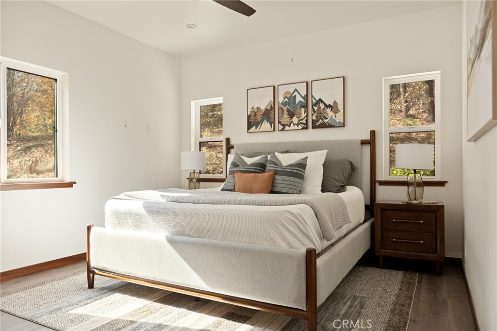 Lake Arrowhead, California, 92352, United States, 4 Bedrooms Bedrooms, ,5 BathroomsBathrooms,Residential,For Sale,1989465