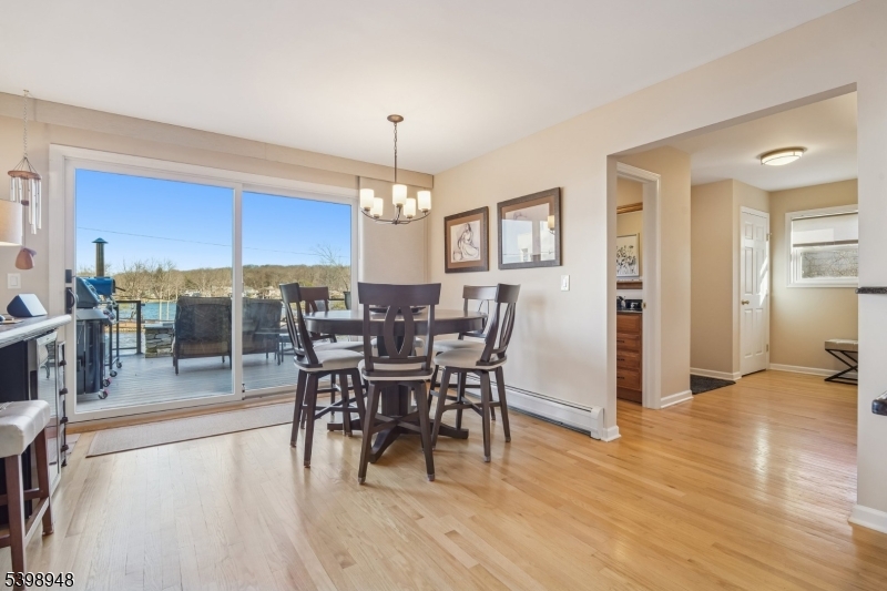 Roxbury Twp., New Jersey, 07850, United States, 4 Bedrooms Bedrooms, ,3 BathroomsBathrooms,Residential,For Sale,2003498