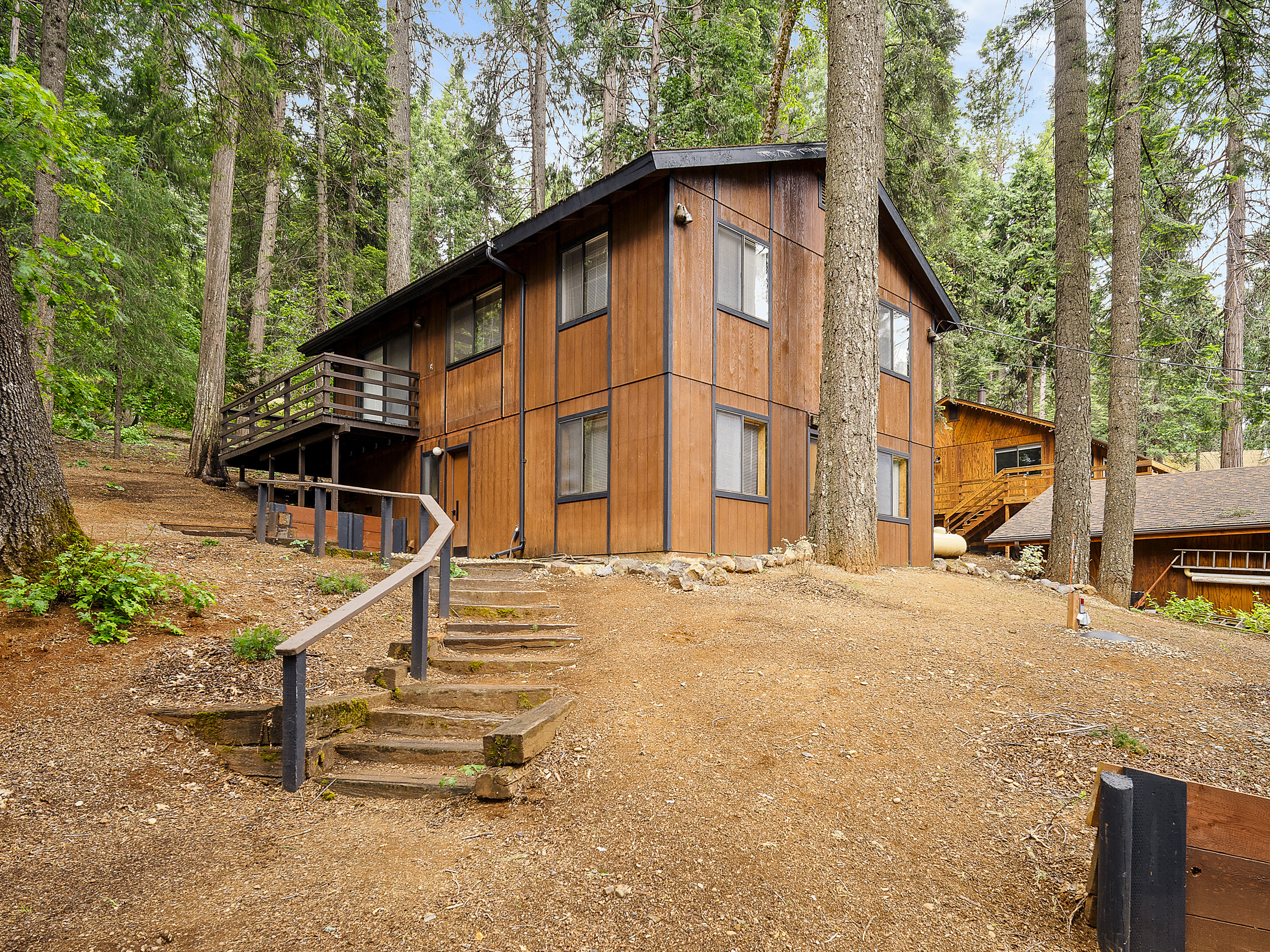  6758 Onyx Trail, Pollock Pines, CA 95726 - 物件實景