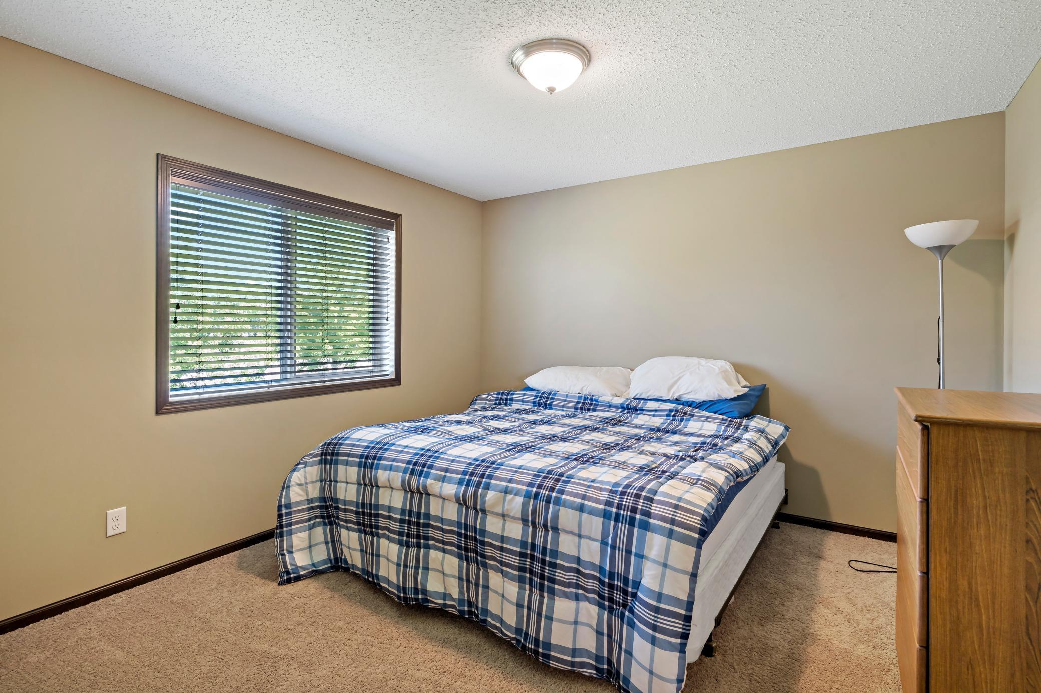 Shakopee, Minnesota, 55379, United States, 5 Bedrooms Bedrooms, ,2 BathroomsBathrooms,Residential,For Sale,1918771