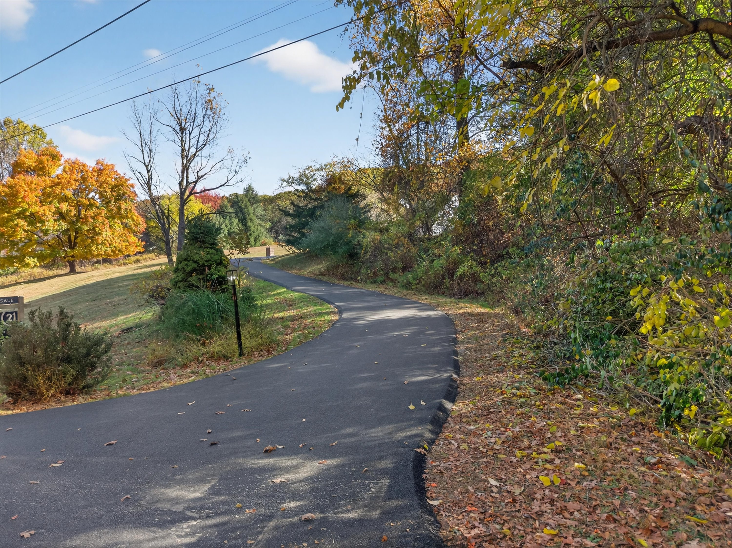 Warwick, New York, 10990, United States, 5 Bedrooms Bedrooms, ,4 BathroomsBathrooms,Residential,For Sale,1981547