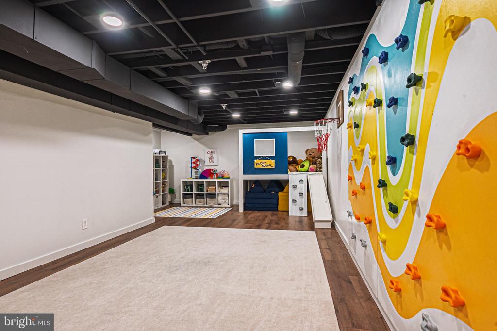 Egg Harbor Township, New Jersey, 08234, United States, 4 Bedrooms Bedrooms, ,3 BathroomsBathrooms,Residential,For Sale,1975981