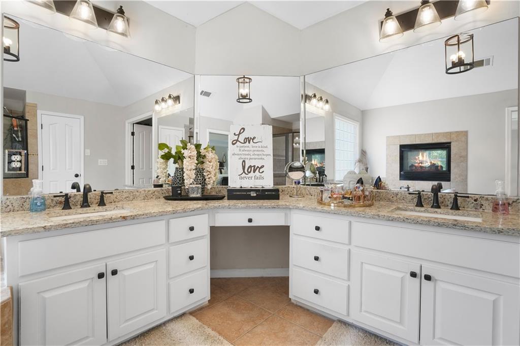 Lithonia, Georgia, 30038, United States, 7 Bedrooms Bedrooms, ,5 BathroomsBathrooms,Residential,For Sale,1948640