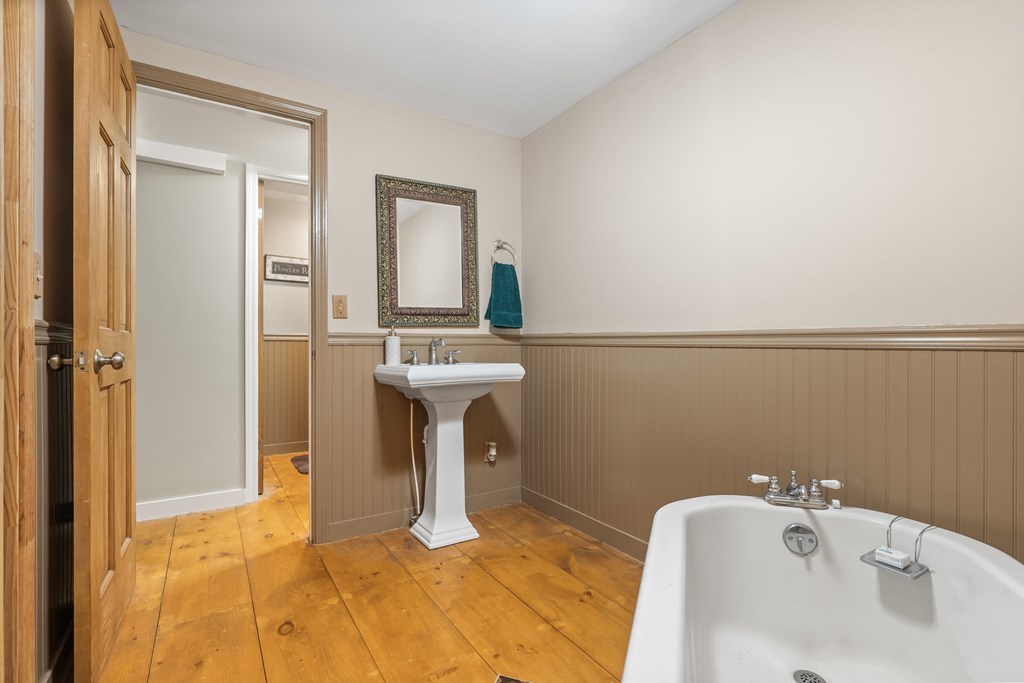 Blue Ridge, Georgia, 30513, United States, 3 Bedrooms Bedrooms, ,2 BathroomsBathrooms,Residential,For Sale,1914243