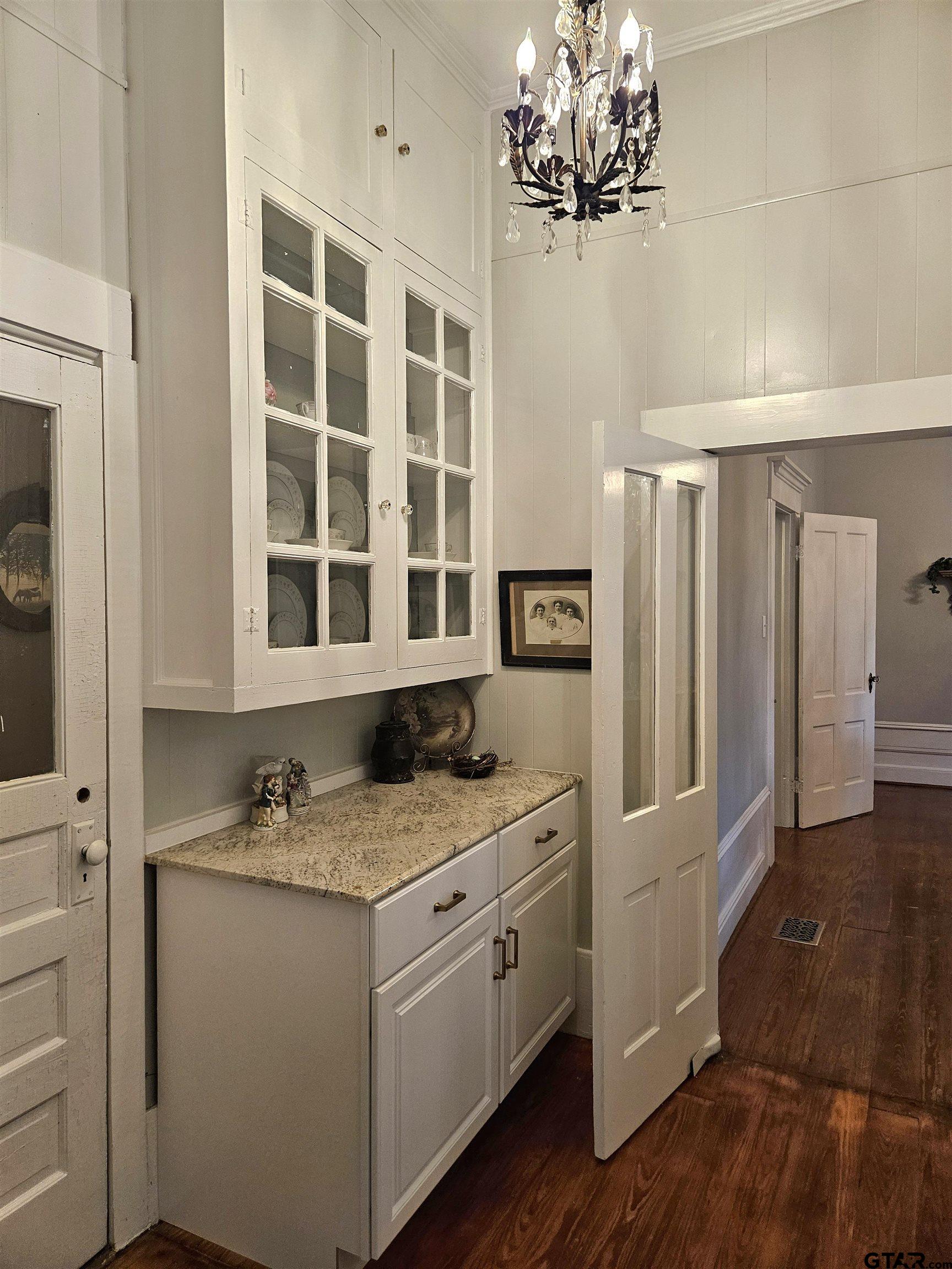 Jacksonville, Texas, 75766, United States, 5 Bedrooms Bedrooms, ,4 BathroomsBathrooms,Residential,For Sale,2000635