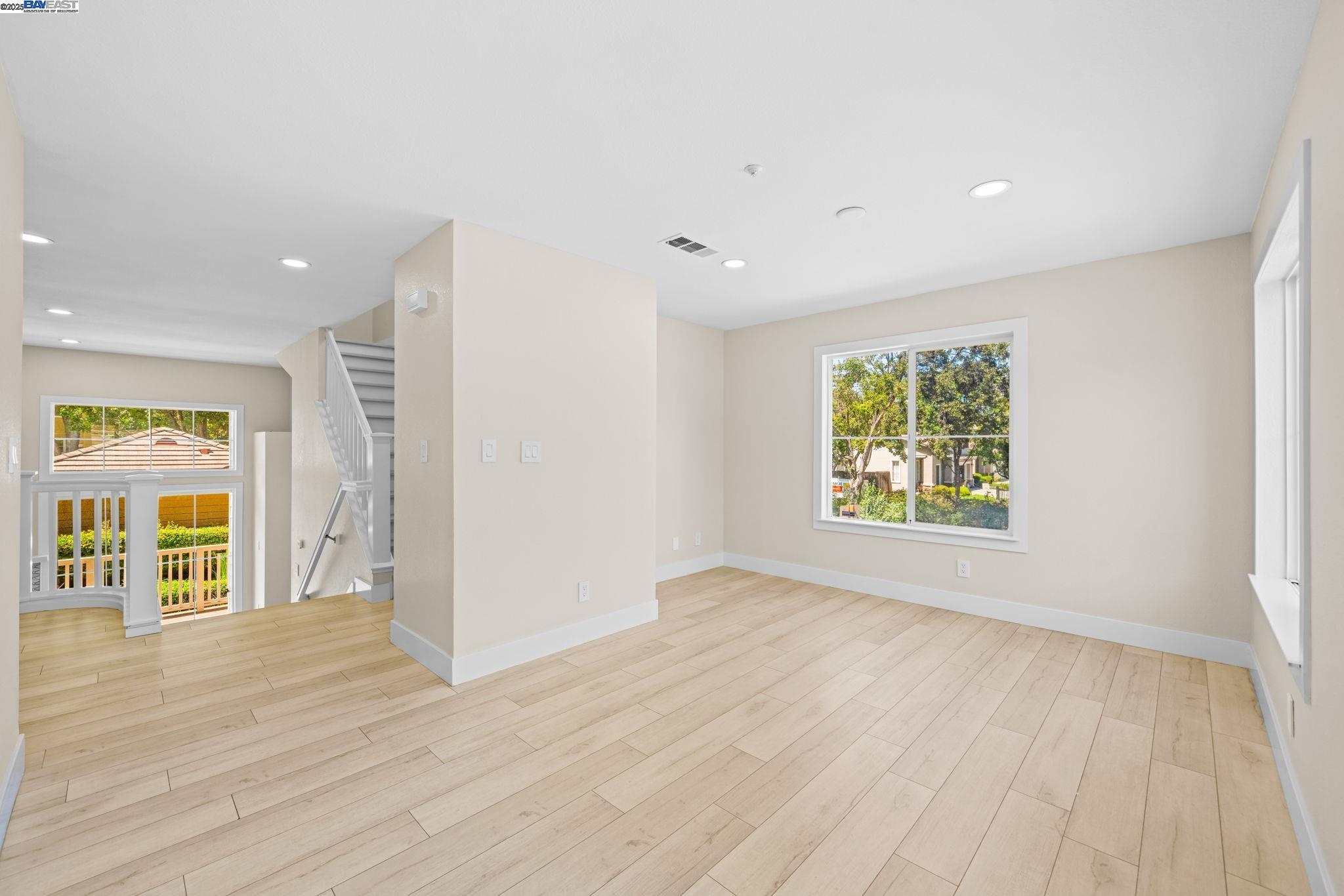 Dublin, California, 94568, United States, 3 Bedrooms Bedrooms, ,3 BathroomsBathrooms,Residential,For Sale,2006259