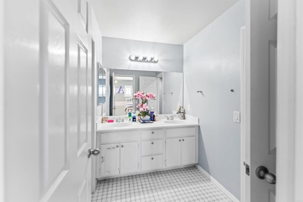 Murrieta, California, 92563, United States, 4 Bedrooms Bedrooms, ,4 BathroomsBathrooms,Residential,For Sale,1900898