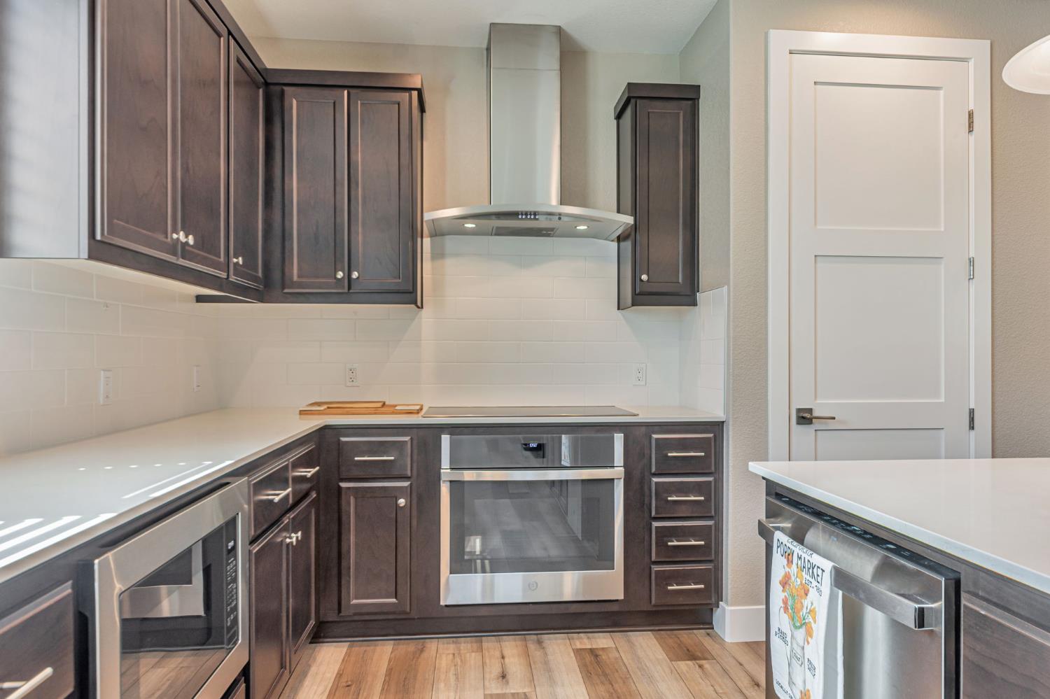 Colfax, California, 95713, United States, 3 Bedrooms Bedrooms, ,3 BathroomsBathrooms,Residential,For Sale,1883373