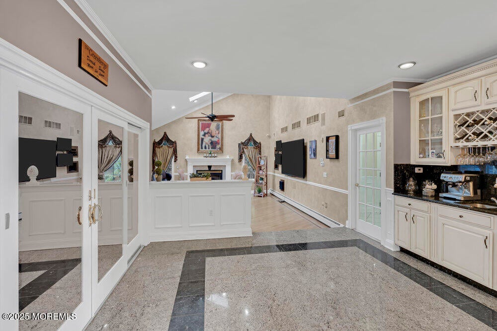 Manalapan, New Jersey, 07726, United States, 5 Bedrooms Bedrooms, ,5 BathroomsBathrooms,Residential,For Sale,1980978