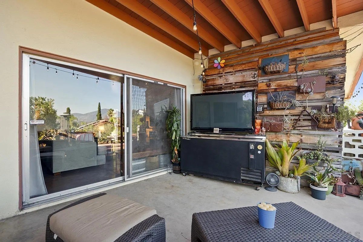 La Mesa, California, 91941, United States, 3 Bedrooms Bedrooms, ,4 BathroomsBathrooms,Residential,For Sale,1911905