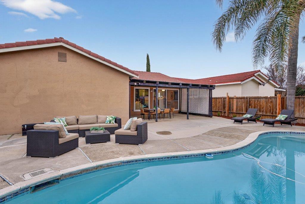 San Jose, California, 95123, United States, 4 Bedrooms Bedrooms, ,2 BathroomsBathrooms,Residential,For Sale,2005959