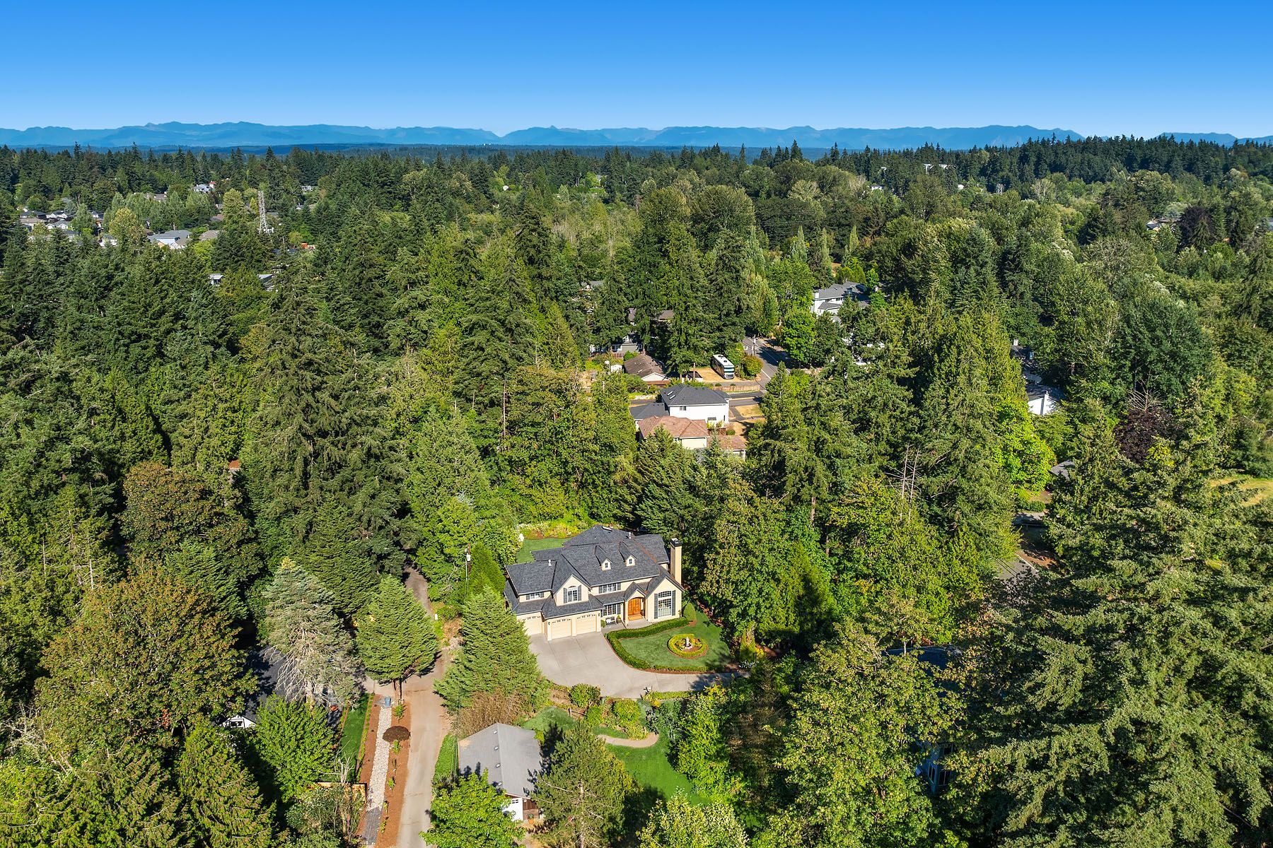  12022 NE 97th Street, Kirkland, WA 98033 - 物件實景