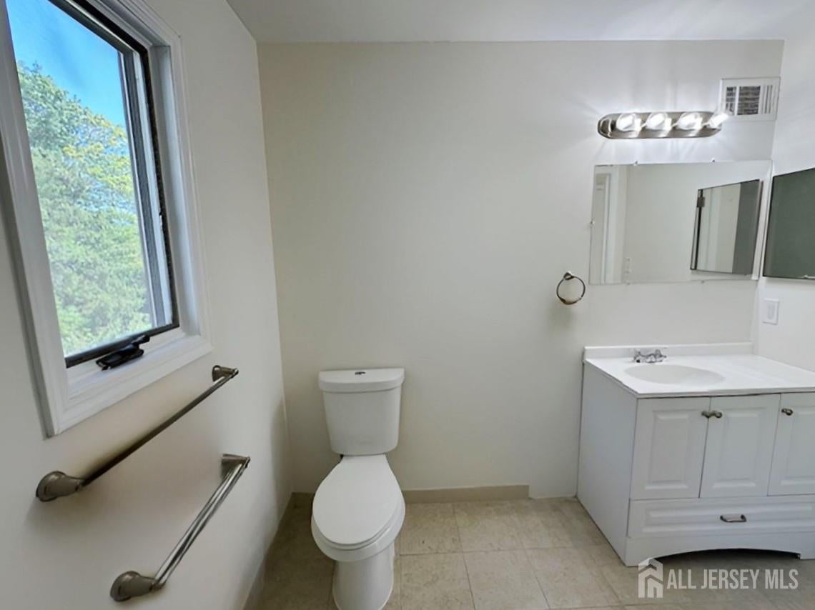 South Brunswick, New Jersey, 08810, United States, 4 Bedrooms Bedrooms, ,4 BathroomsBathrooms,Residential,For Sale,1978148