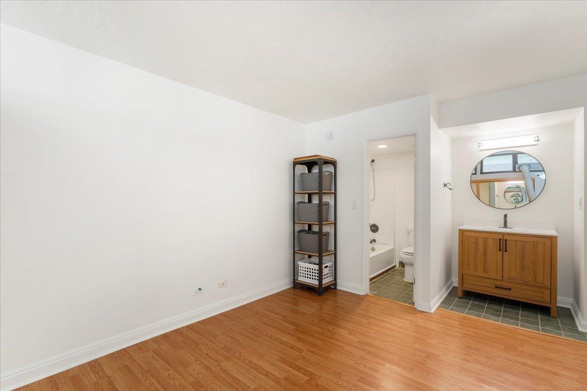 Wailuku, Hawaii, 96793, United States, 2 Bedrooms Bedrooms, ,2 BathroomsBathrooms,Residential,For Sale,1849060