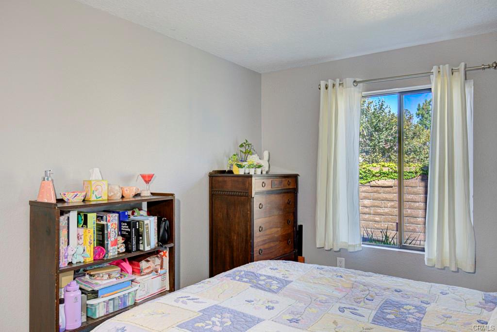 Lake Forest, California, 92630, United States, 2 Bedrooms Bedrooms, ,2 BathroomsBathrooms,Residential,For Sale,1944905