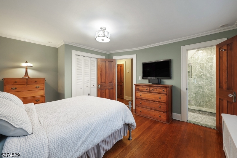 Westfield Town, New Jersey, 07090, United States, 3 Bedrooms Bedrooms, ,2 BathroomsBathrooms,Residential,For Sale,1940916