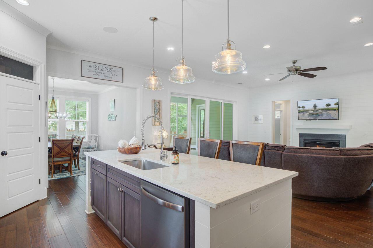 Summerville, South Carolina, 29483, United States, 4 Bedrooms Bedrooms, ,3 BathroomsBathrooms,Residential,For Sale,1910899
