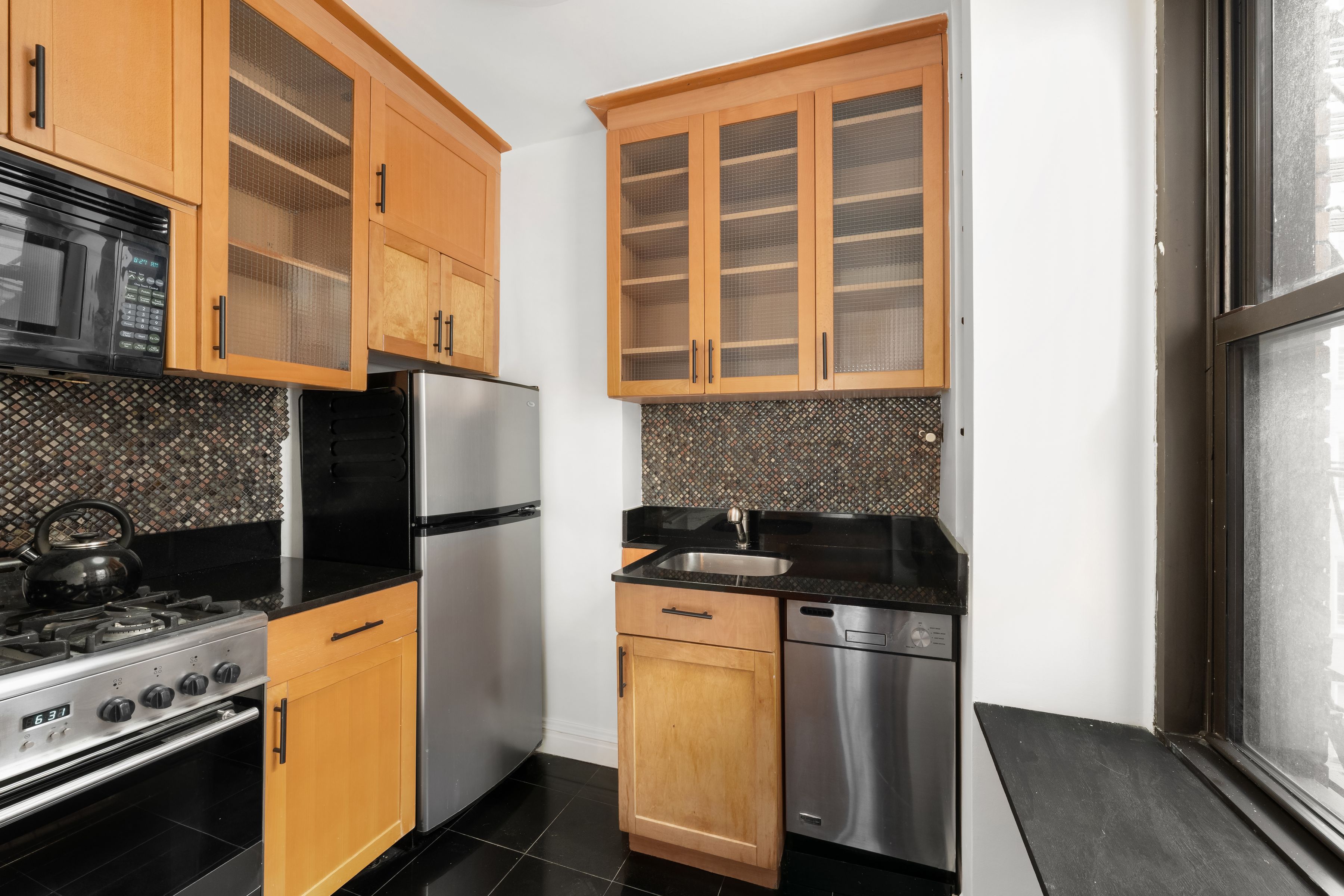  Spacious 1 Bedroom - 物件實景