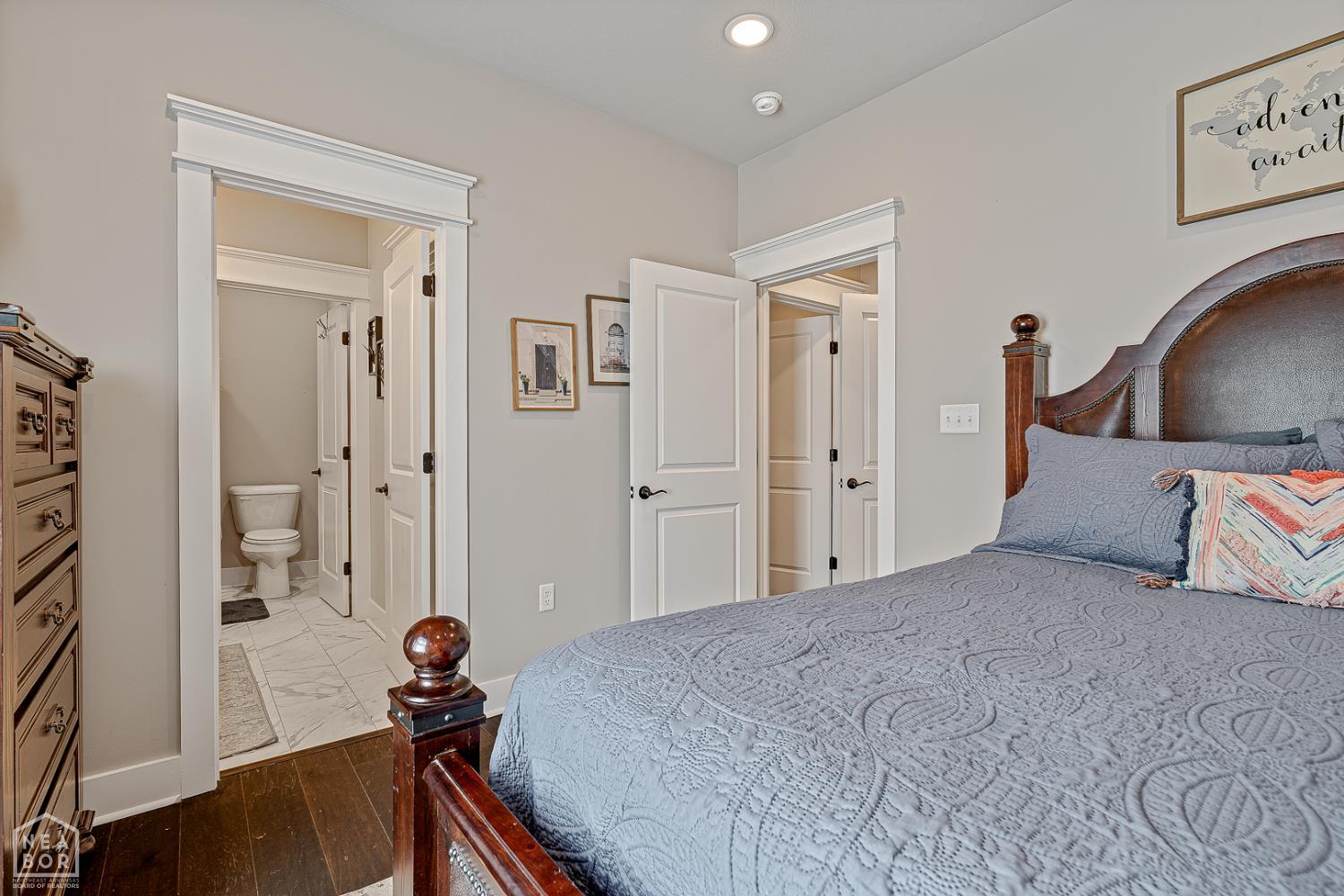 Jonesboro, Arkansas, 72404, United States, ,4 BathroomsBathrooms,Residential,For Sale,1989871