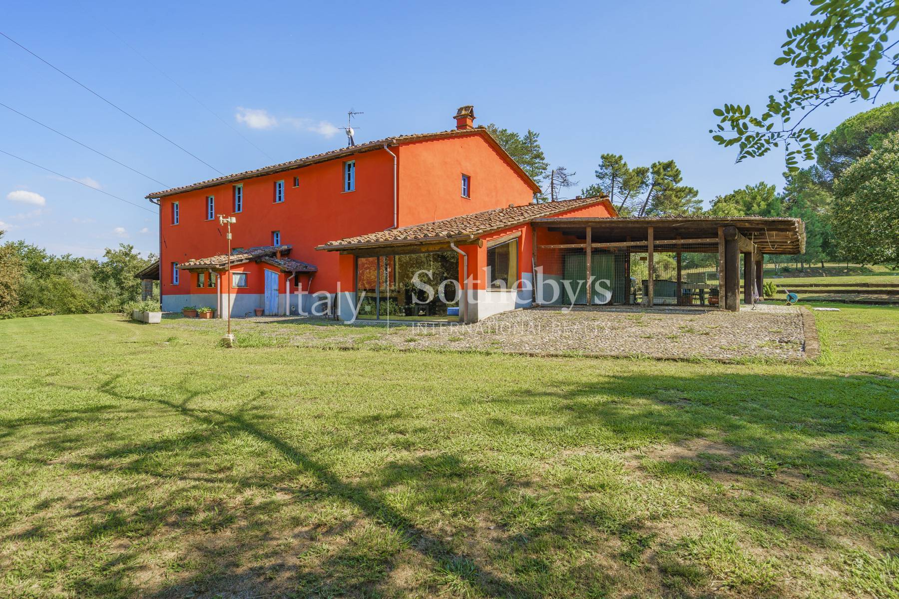  Country home with pool and stables - 物件實景
