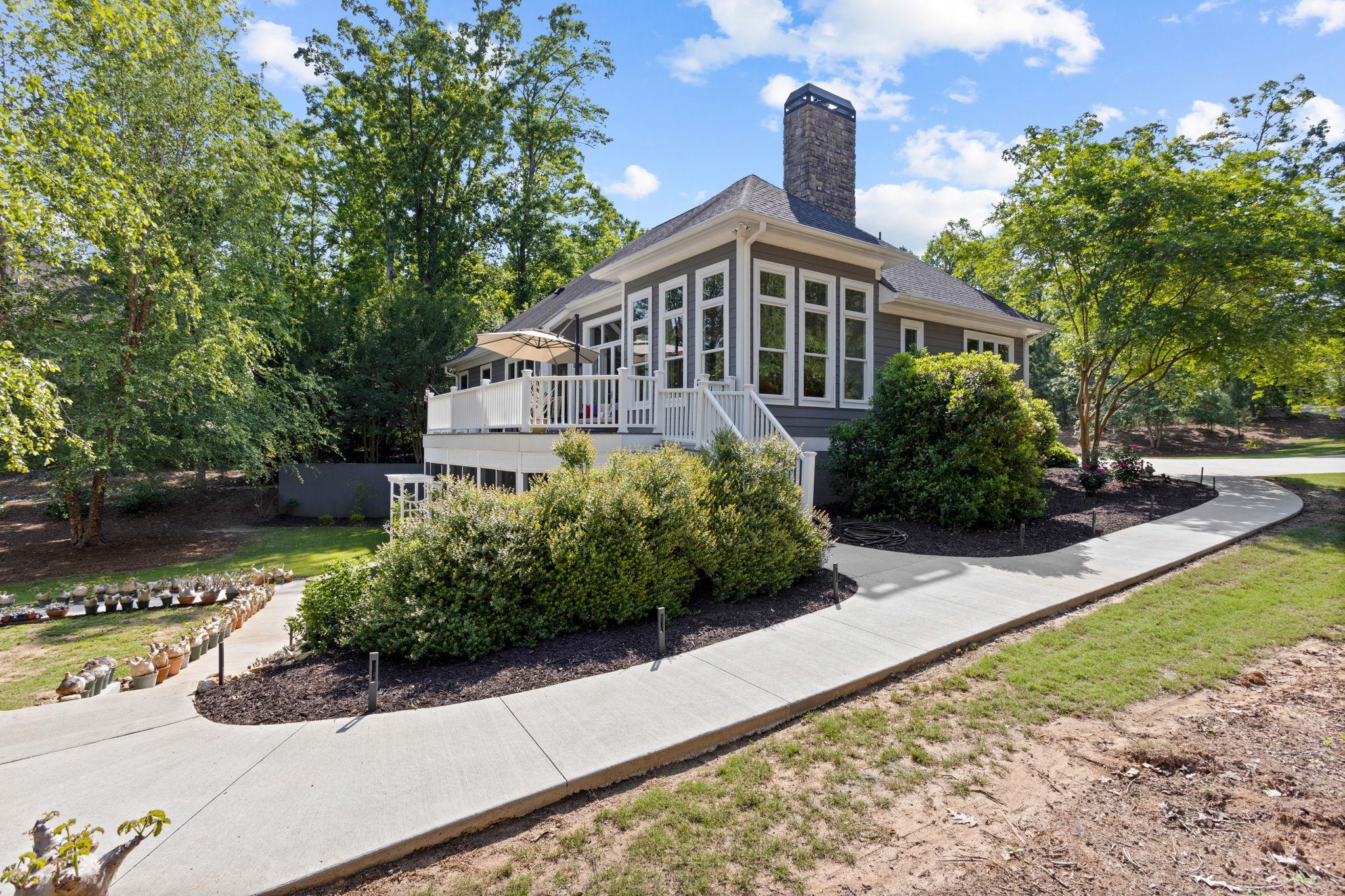 Ninety Six, South Carolina, 29666, United States, 4 Bedrooms Bedrooms, ,4 BathroomsBathrooms,Residential,For Sale,1990739