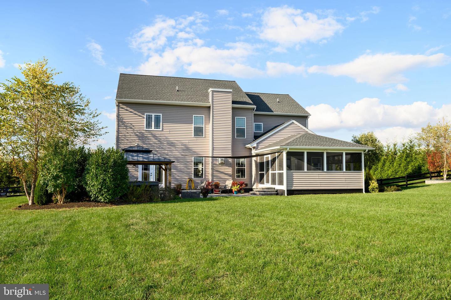 Queenstown, Maryland, 21658, United States, 5 Bedrooms Bedrooms, ,5 BathroomsBathrooms,Residential,For Sale,1988334