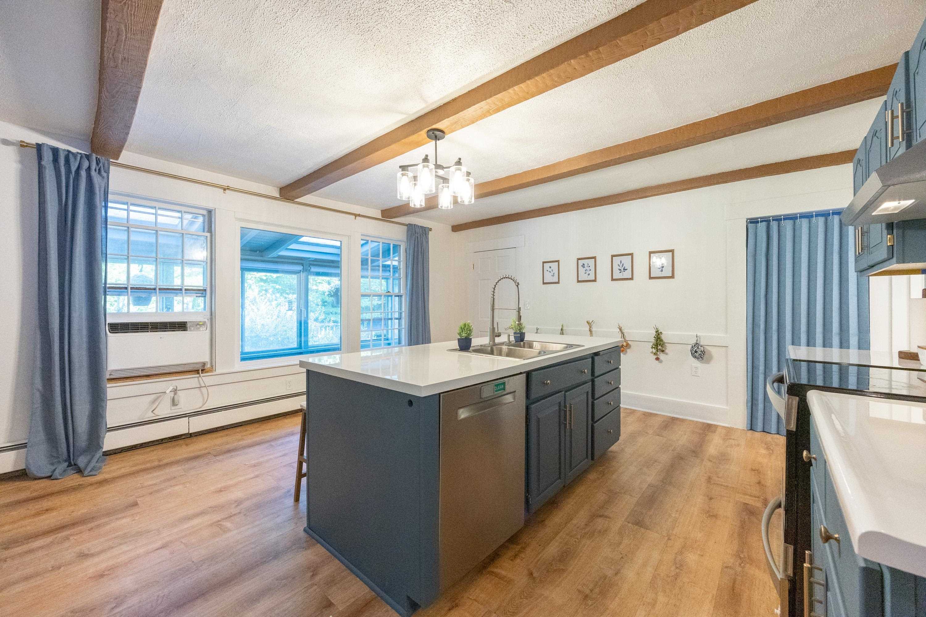 Pembroke, New Hampshire, 03275, United States, 4 Bedrooms Bedrooms, ,3 BathroomsBathrooms,Residential,For Sale,1925461