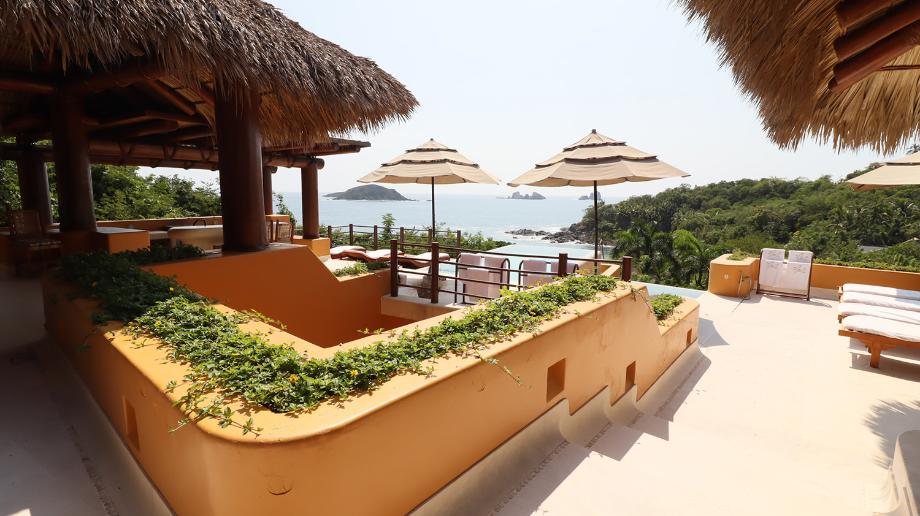Zihuatanejo de Azueta, Guerrero, 40884, Mexico, 6 Bedrooms Bedrooms, ,10 BathroomsBathrooms,Residential,For Sale,1686440
