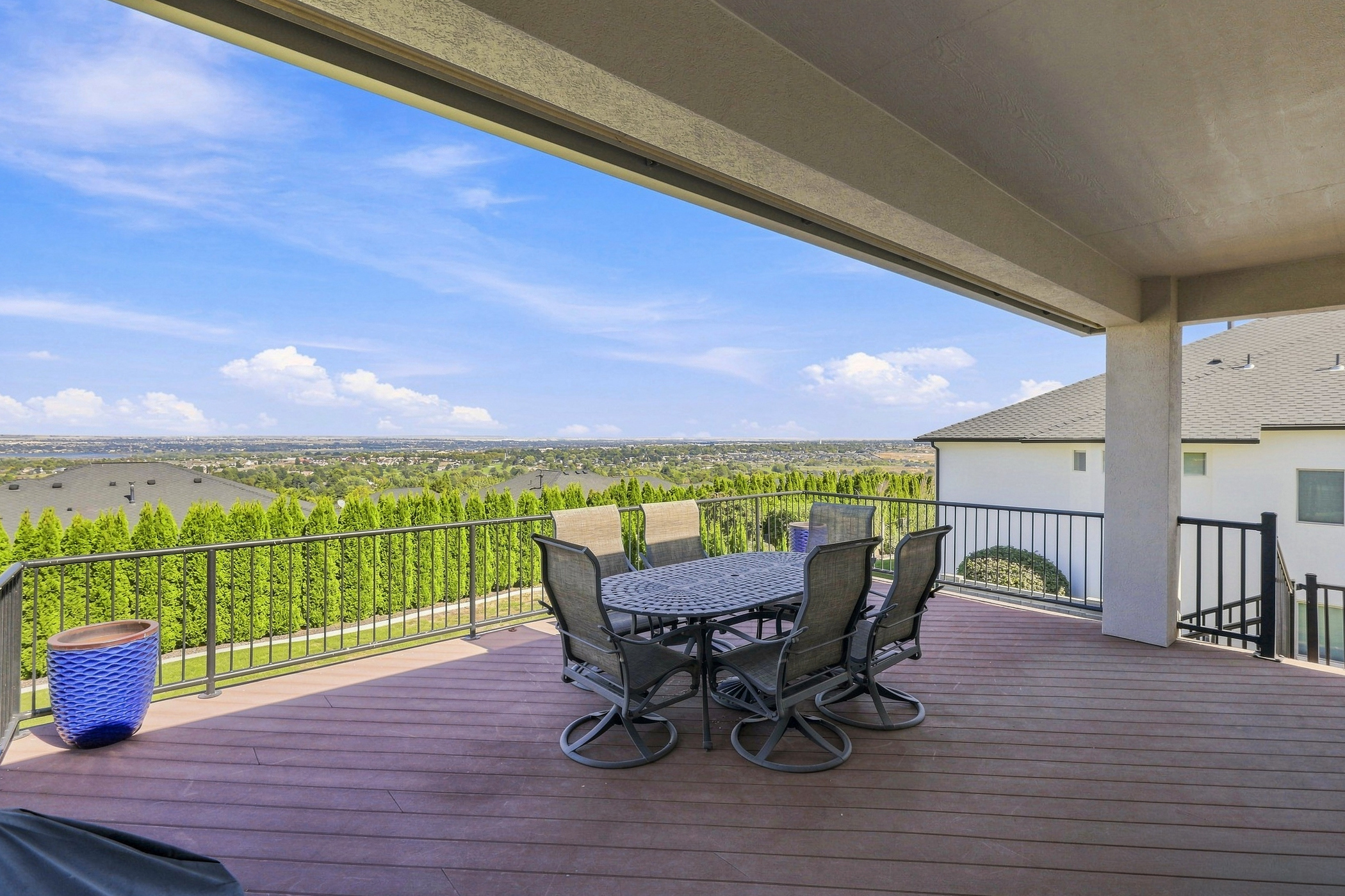  Welcome to 292 Meadow Hills Dr - 物件實景