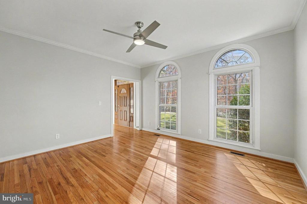 Fredericksburg, Virginia, 22407, United States, 4 Bedrooms Bedrooms, ,3 BathroomsBathrooms,Residential,For Sale,1991139