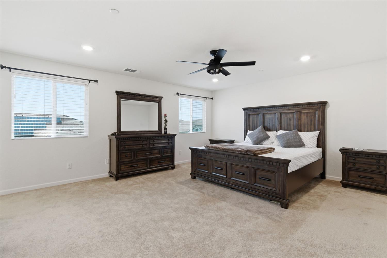 Manteca, California, 95337, United States, 4 Bedrooms Bedrooms, ,3 BathroomsBathrooms,Residential,For Sale,2001194