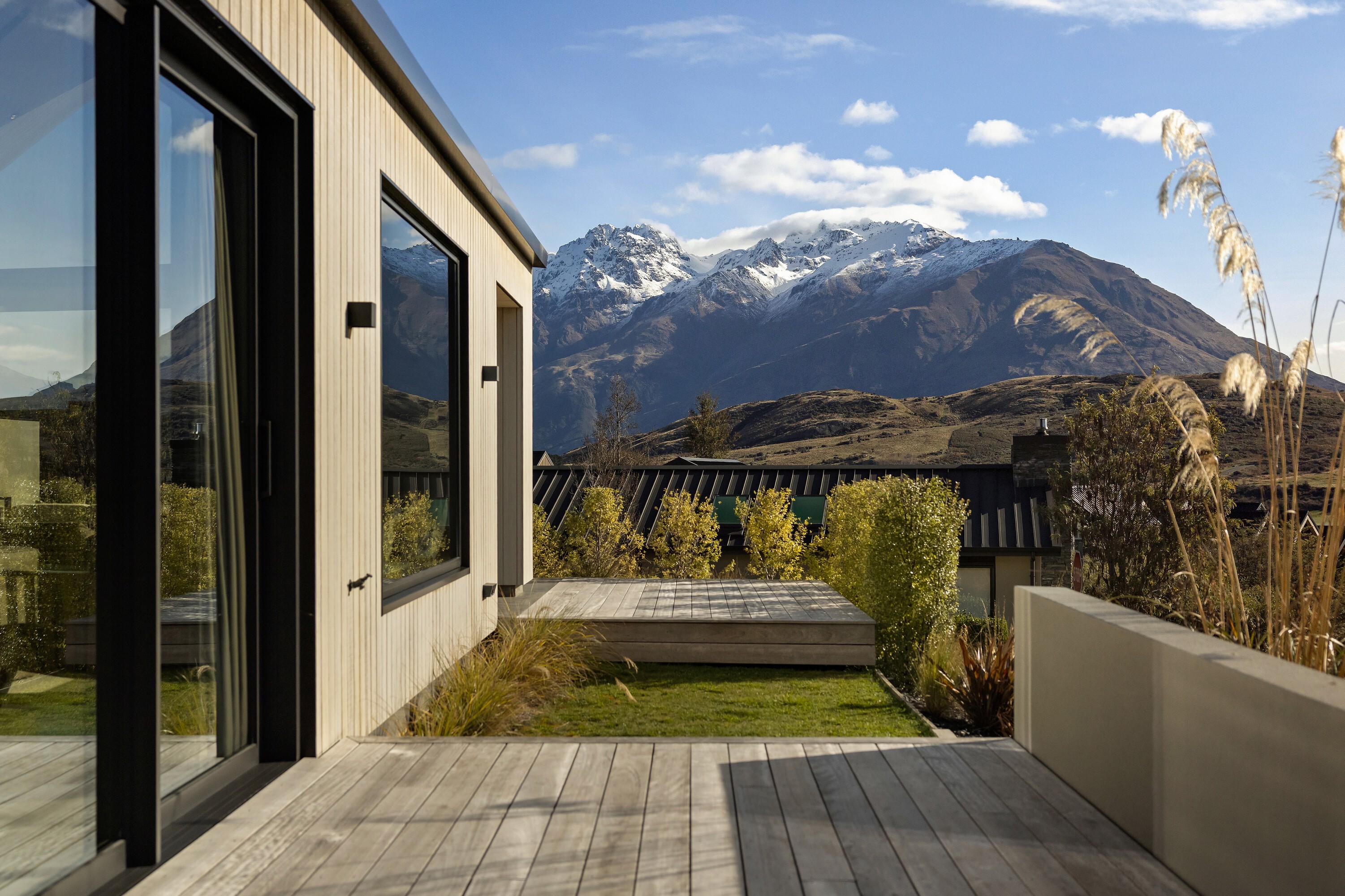  Architecturally Designed Mountain Home - 物件實景