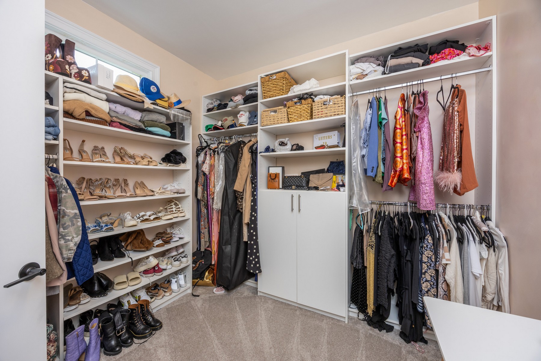  28 Queen Anne Court - 物件實景