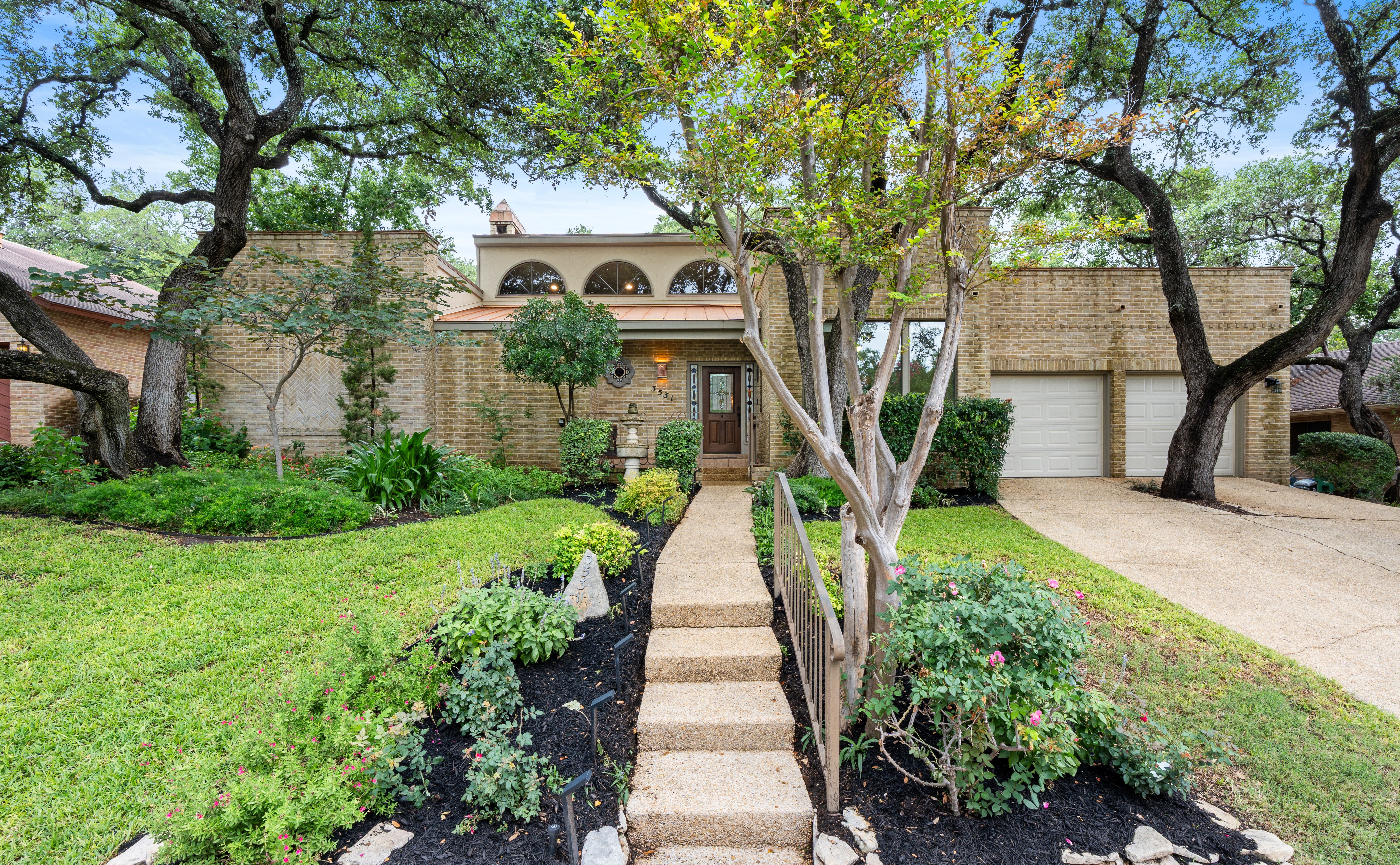  Pristine Architectural Gem in Coveted Hunters Creek - 物件實景