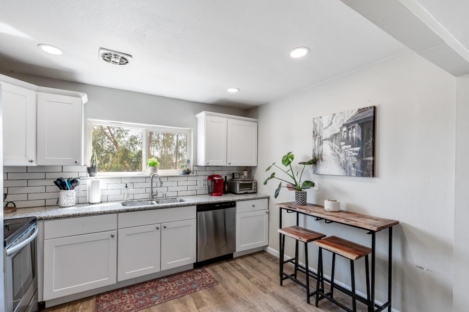 Sanger, California, 93657, United States, 3 Bedrooms Bedrooms, ,1 BathroomBathrooms,Residential,For Sale,1935661